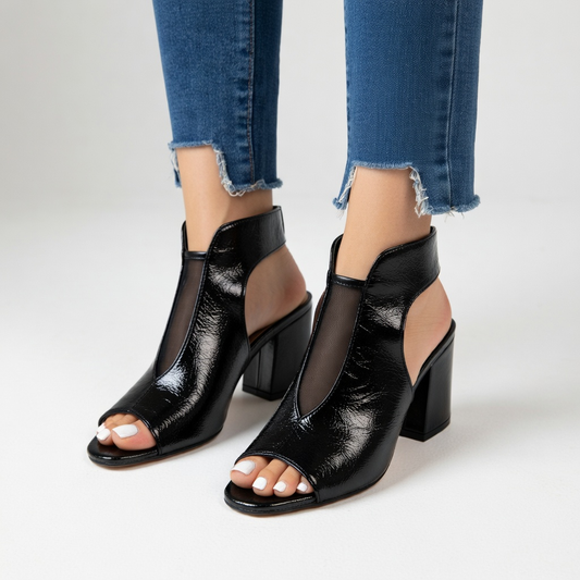 Arabelle™ — Sandalia abierta por delante con tacón de bloque de 8 cm y rejilla negra.