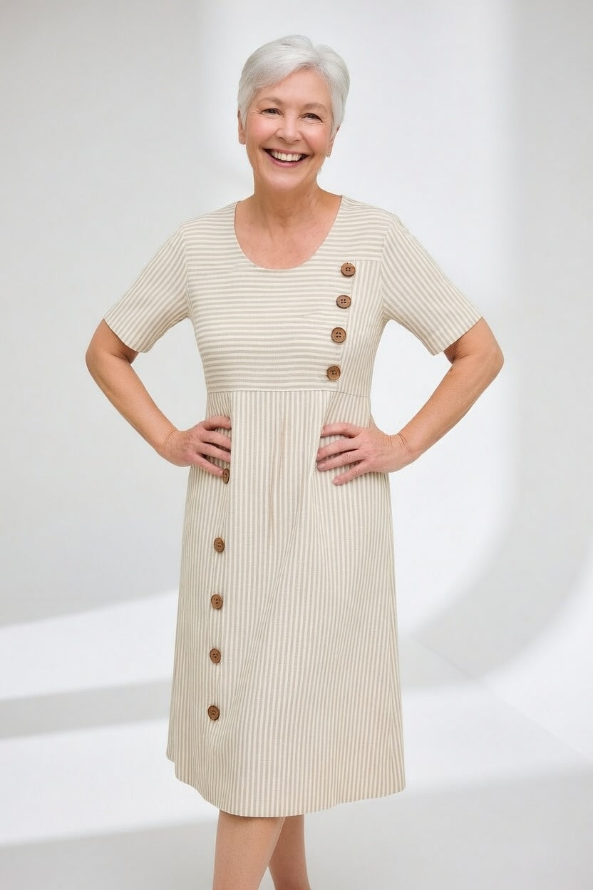 Linéora™ — Vestido fluido a rayas con un encanto veraniego