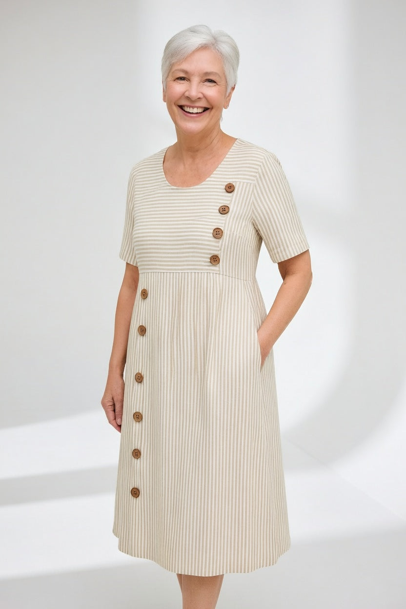 Linéora™ — Vestido fluido a rayas con un encanto veraniego