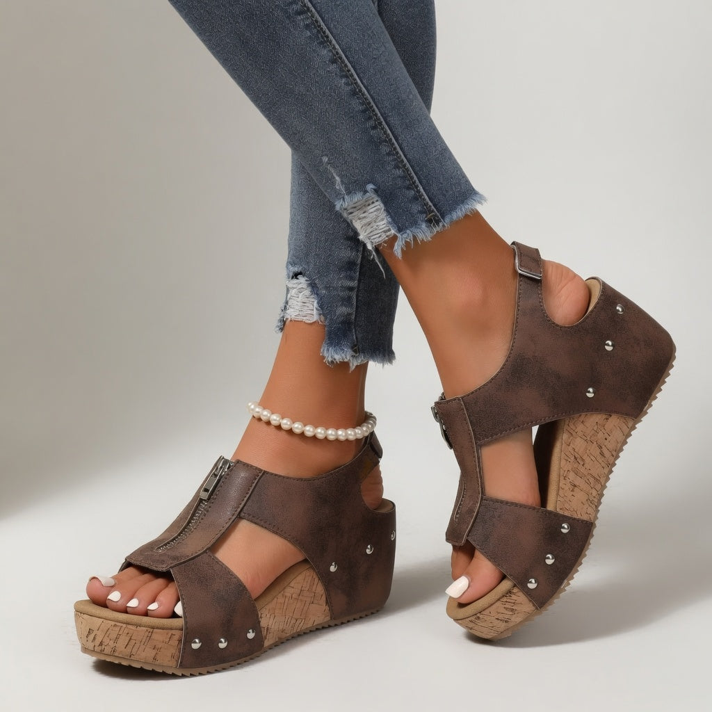 Philomène™ — Sandalia con cuña y remaches, estilo bohemio natural